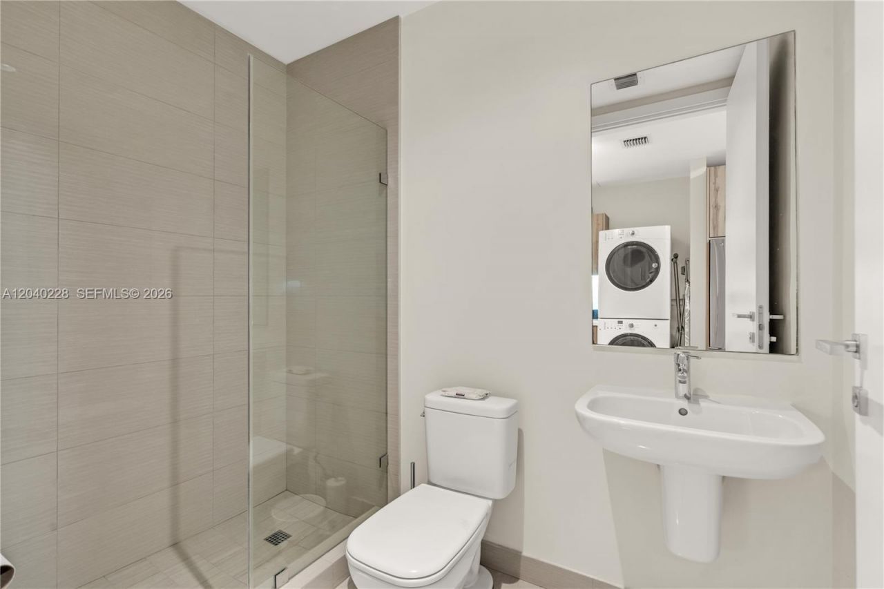 3300 NE 188th St, Unit 318, Aventura, FL 33180 Photo