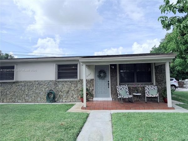 3397 W 14th Ct , Hialeah, FL 33012
