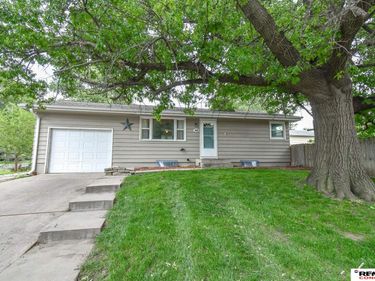 1440 N 70th Street, Lincoln, NE 68505