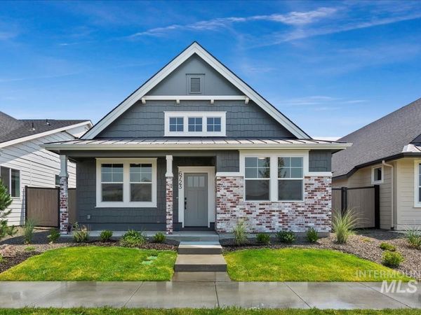 1220 N Meadowglen Ave, Meridian, ID 83642