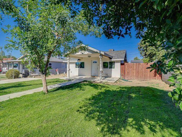 11012 San Fernando Street, Lamont, CA 93241
