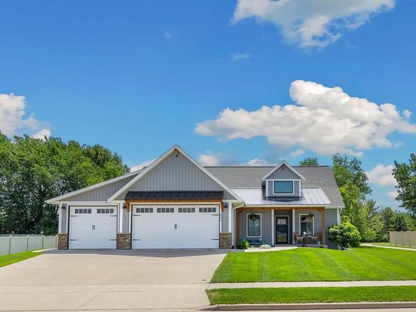 1806 Hudson STREET, Holmen, WI 54636