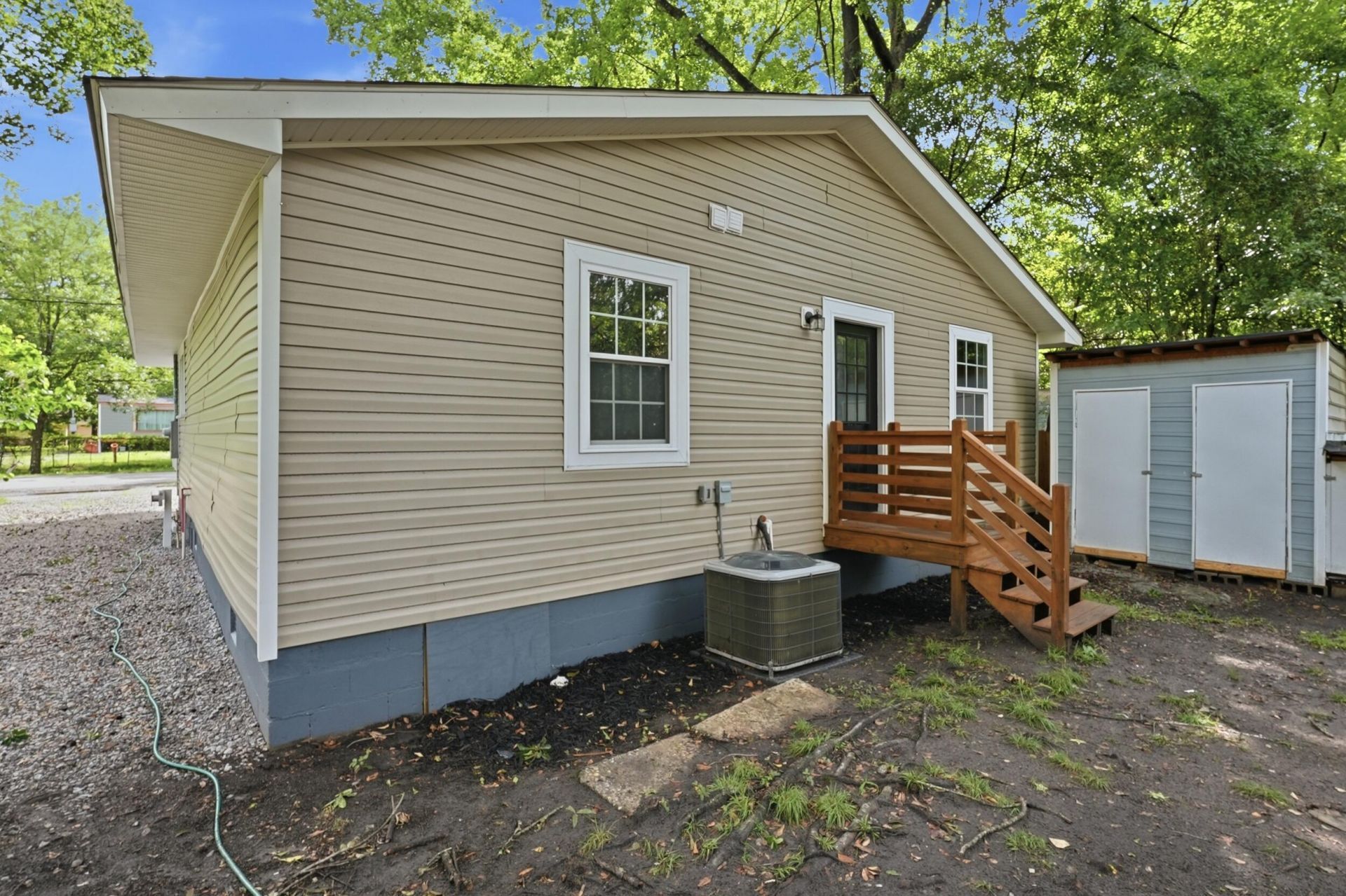 5235 Langston Street Photo 19