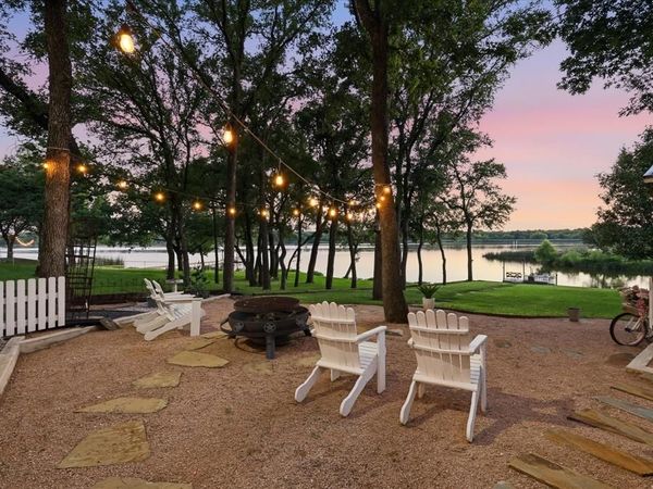1616 Woodview Drive , Alvarado, TX 76009