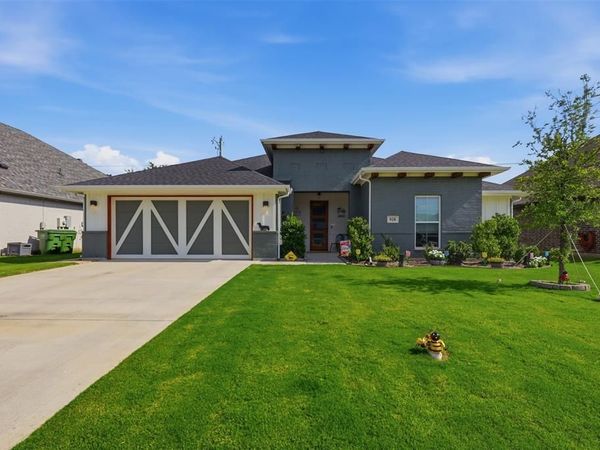 928 Tesslynn Avenue, Godley, TX 76044