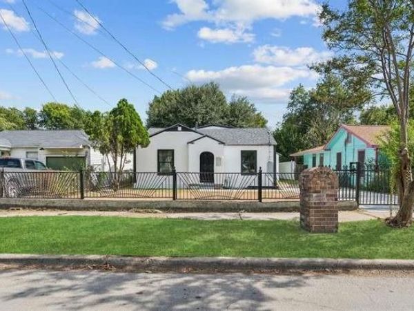 1406 Mentor, Dallas, TX 75216