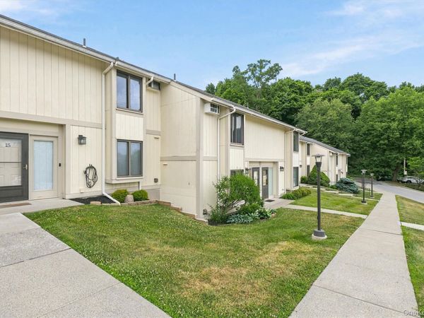 15 Hammond Plaza , Beacon, NY 12508