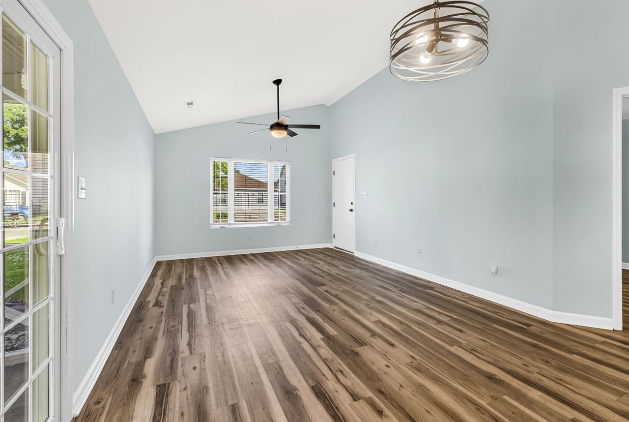1348 Tranquility Ln. Photo 11