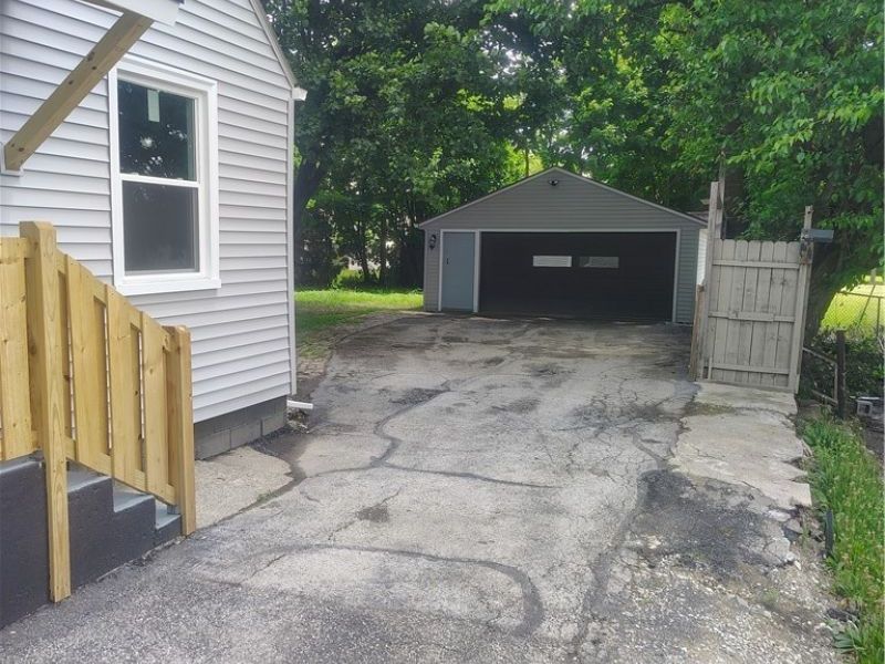 21 Fernwood Avenue, Youngstown, OH 44509 Photo 3