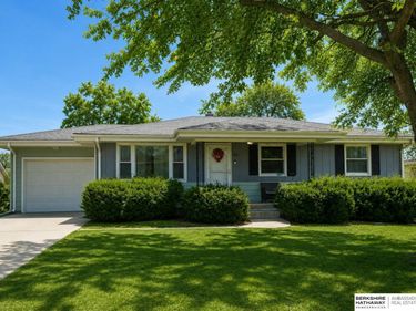 5121 N 53rd Street, Omaha, NE 68104