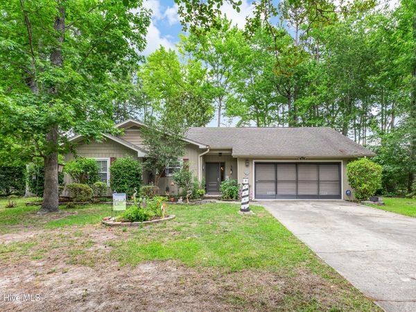 5 Topsail Court , Carolina Shores, NC 28467