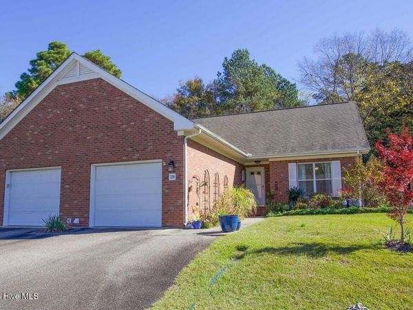 320 Hiscott Lane, Pinehurst, NC 28374