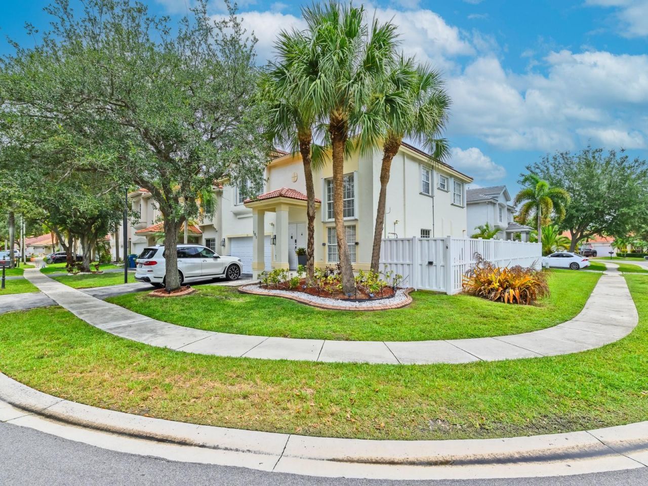 101 Gables Boulevard, Weston, FL 33326 Photo