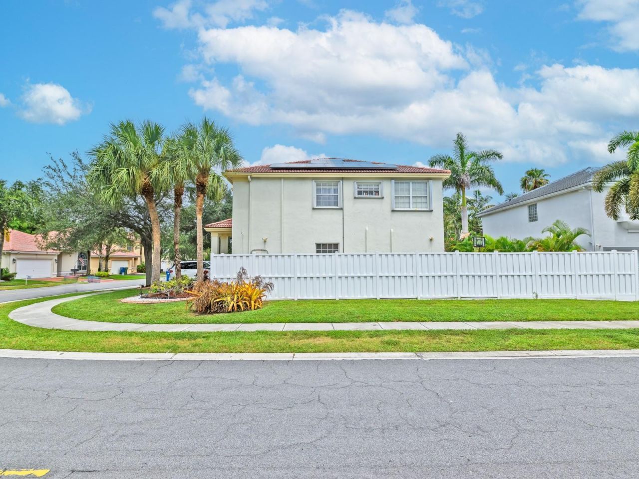 101 Gables Boulevard, Weston, FL 33326 Photo