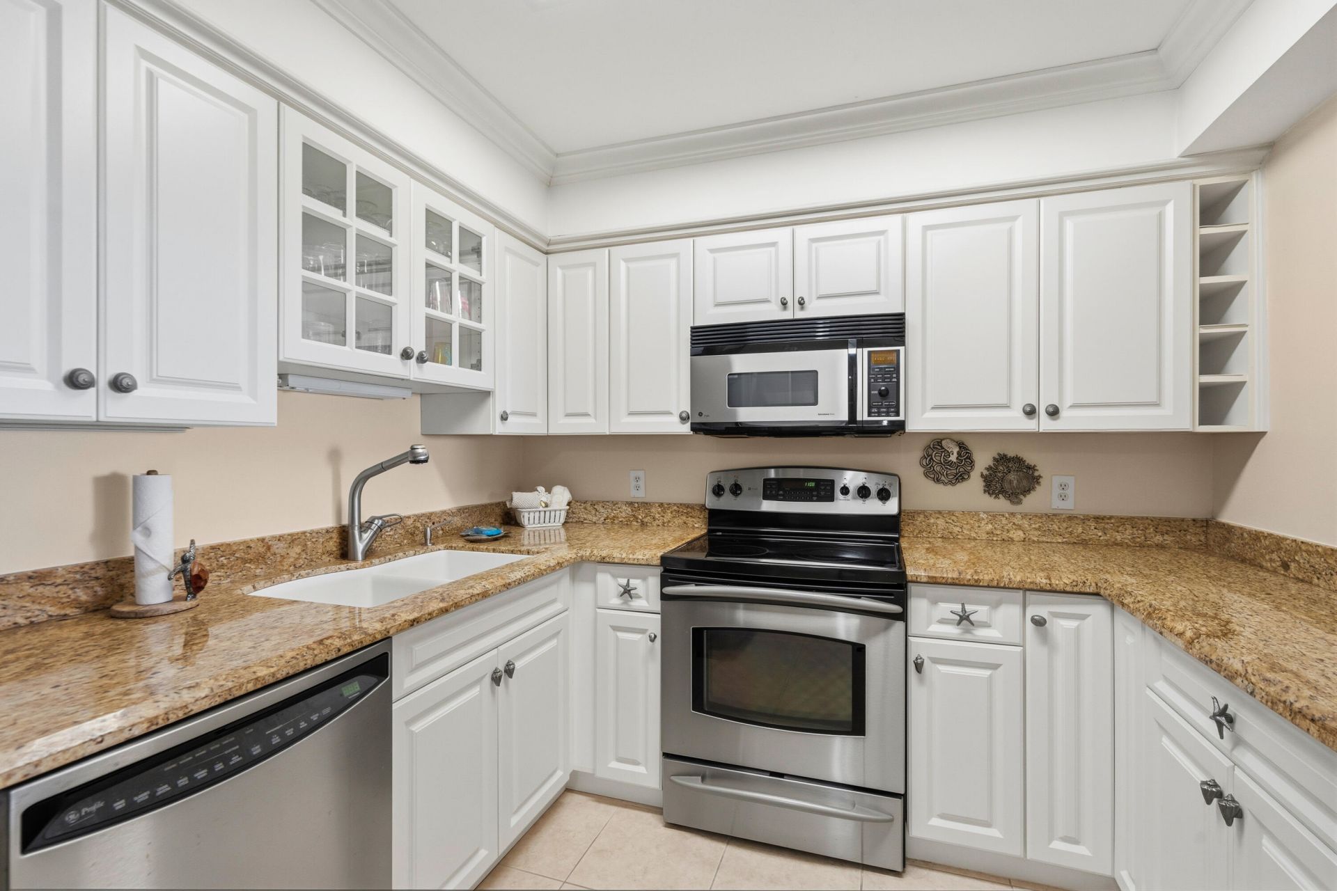420 Celestial Way, Unit 205, Juno Beach, FL 33408 Photo