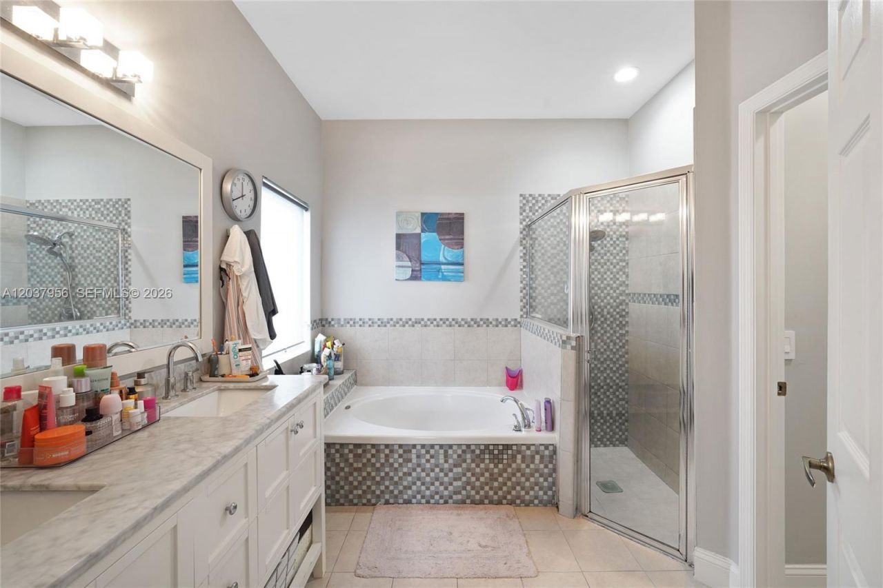 4152 Sapphire Ter, Weston, FL 33331 Photo