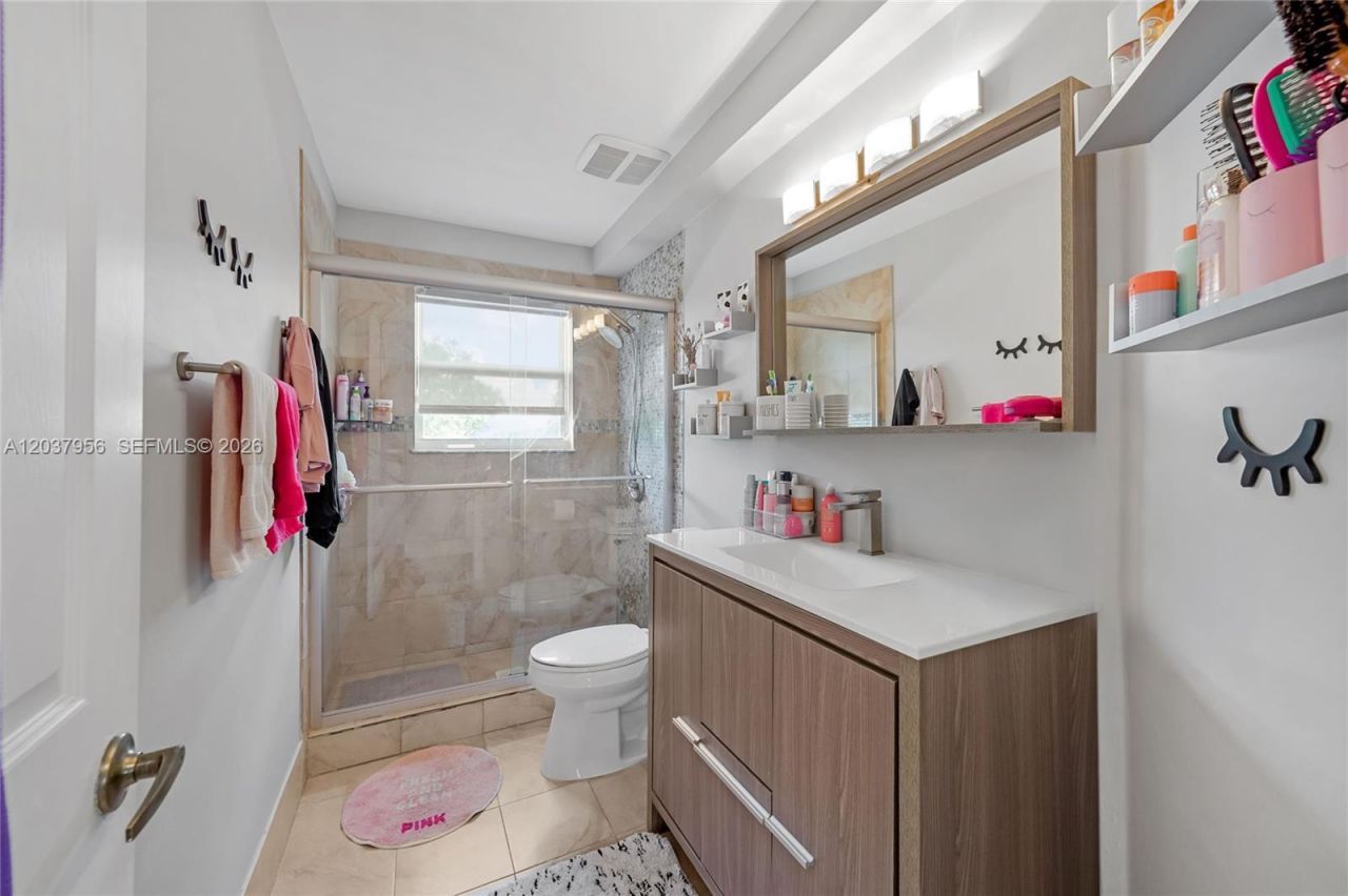 4152 Sapphire Ter, Weston, FL 33331 Photo