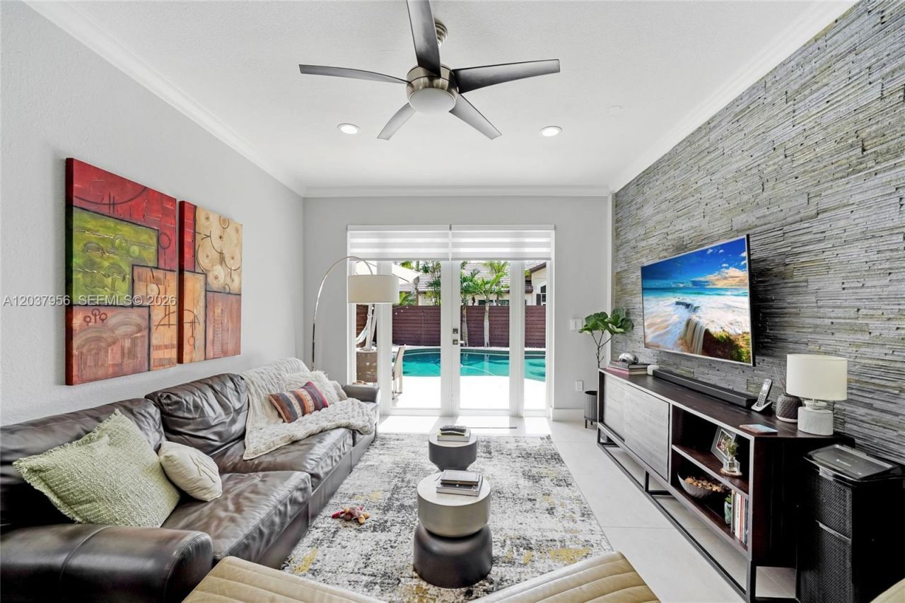 4152 Sapphire Ter, Weston, FL 33331 Photo