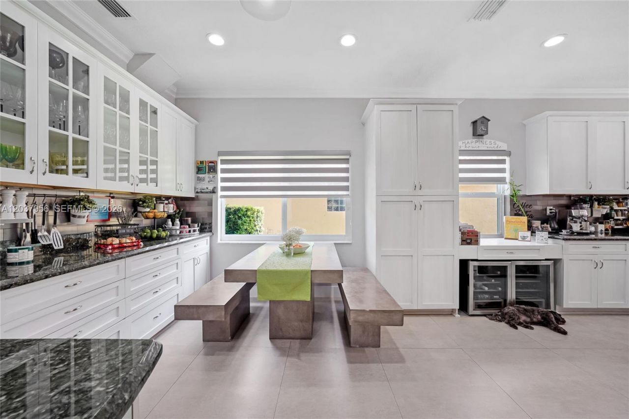 4152 Sapphire Ter, Weston, FL 33331 Photo