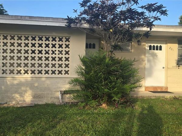 201 SW 30th Ct , Unit efficiency, Miami, FL 33135