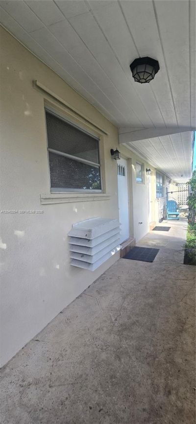 201 SW 30th Ct , Unit efficiency, Miami, FL 33135 Photo