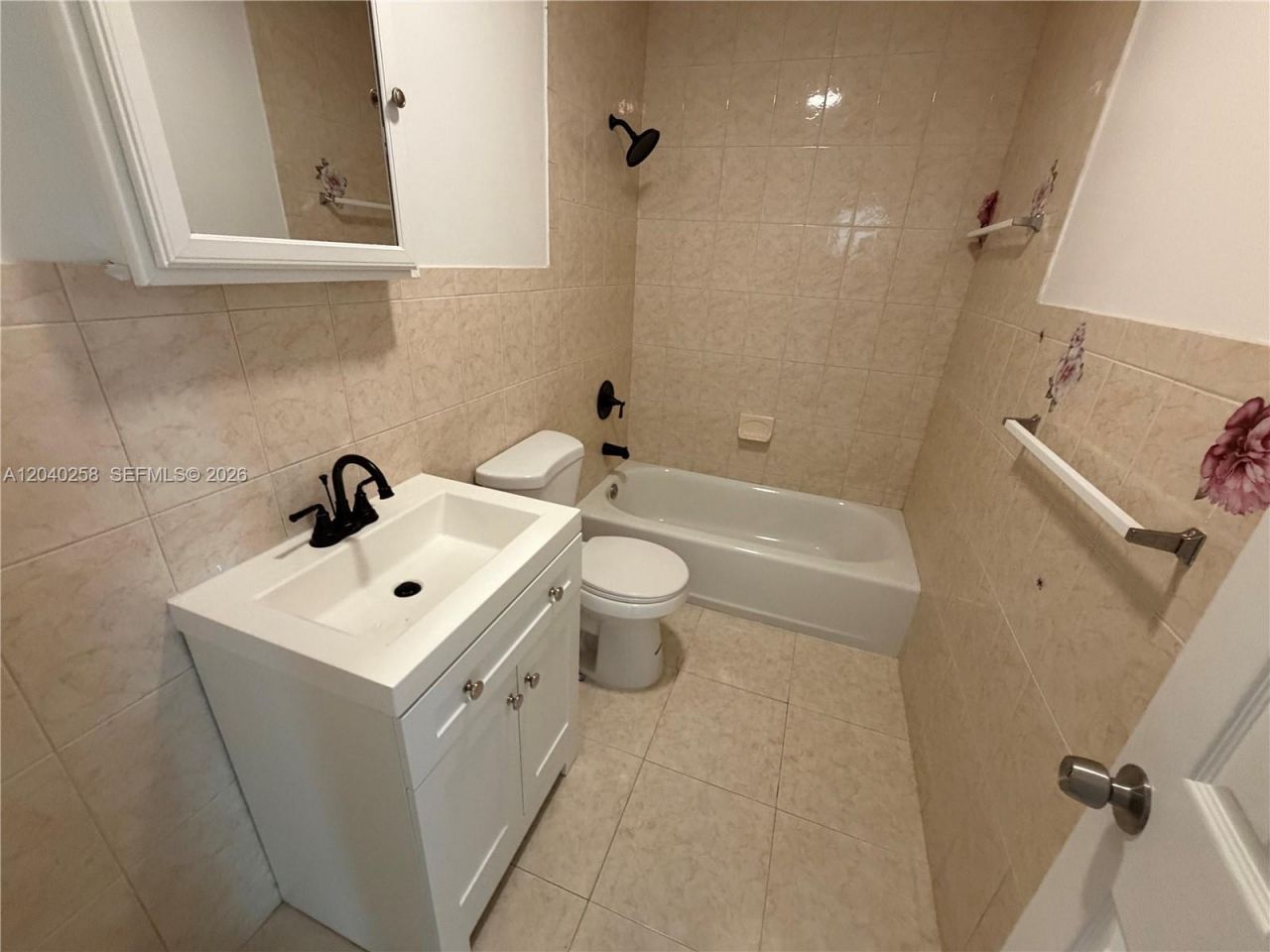 1450 NE 151st St, Unit 101, Miami, FL 33162 Photo