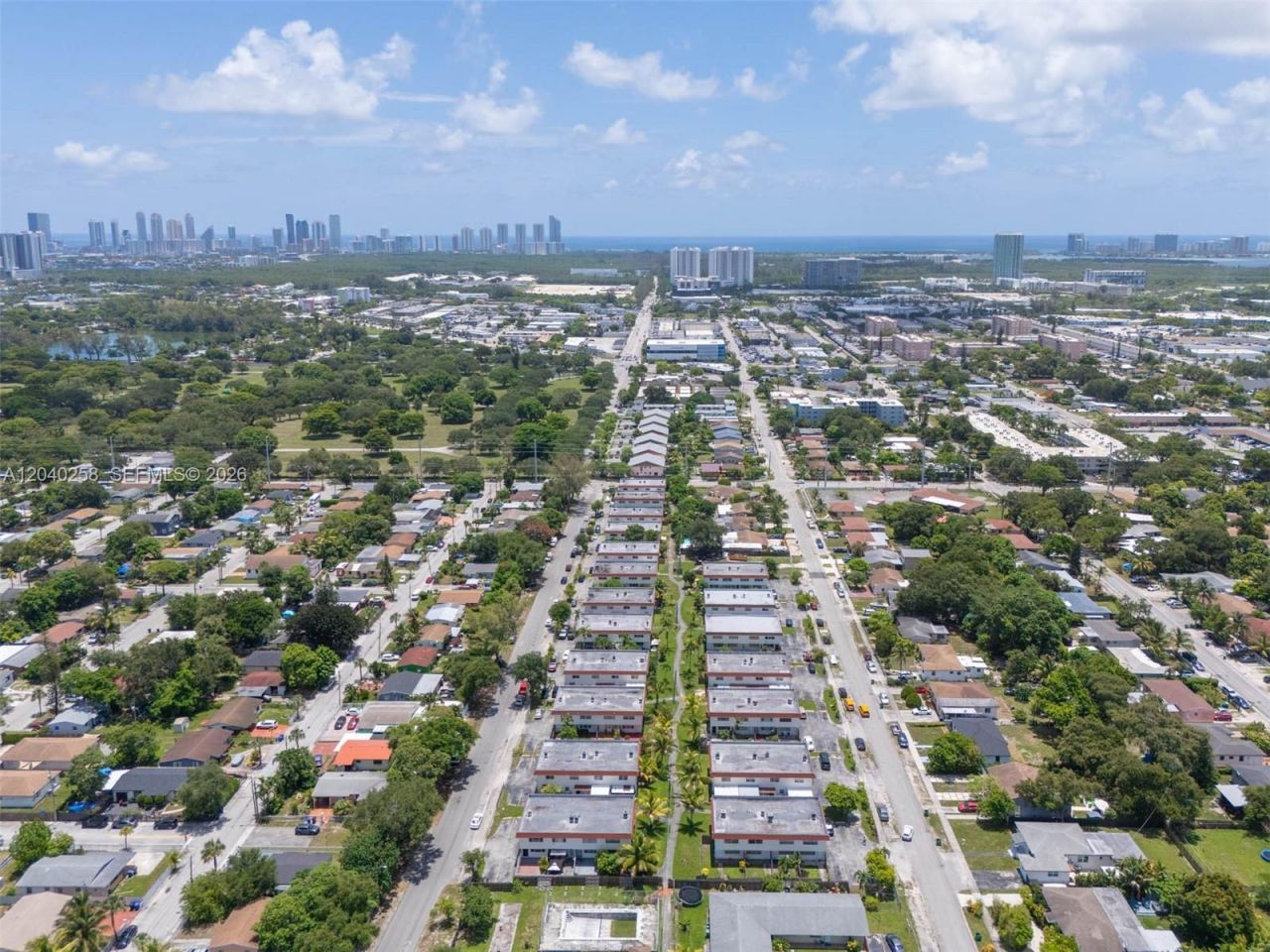 1450 NE 151st St, Unit 101, Miami, FL 33162 Photo
