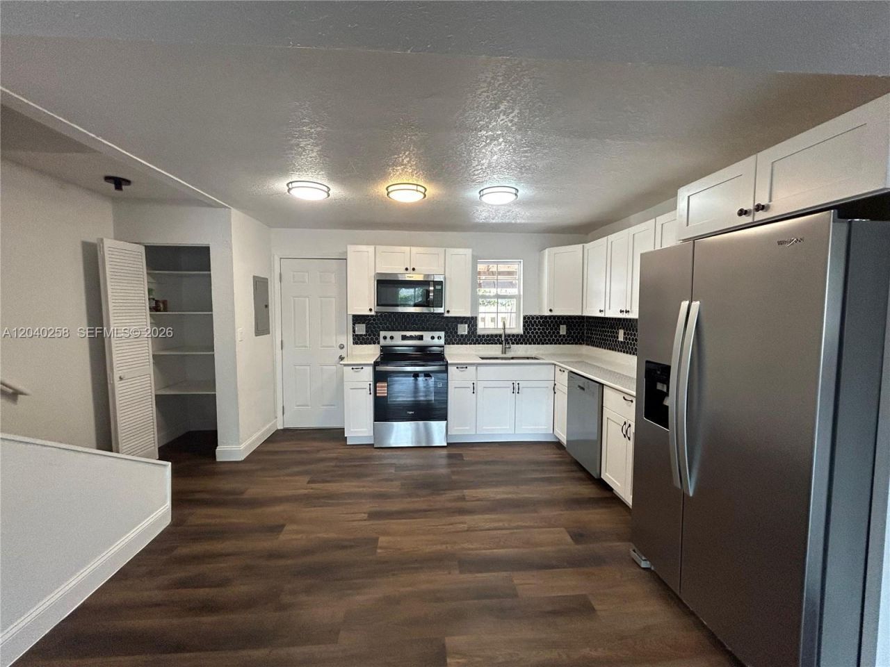 1450 NE 151st St, Unit 101, Miami, FL 33162 Photo
