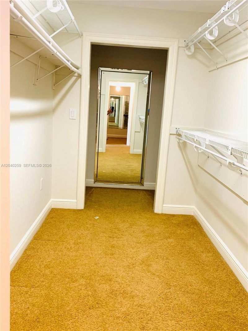 15187 W Loch Isle Dr W , Unit 15187, Miami Lakes, FL 33014 Photo