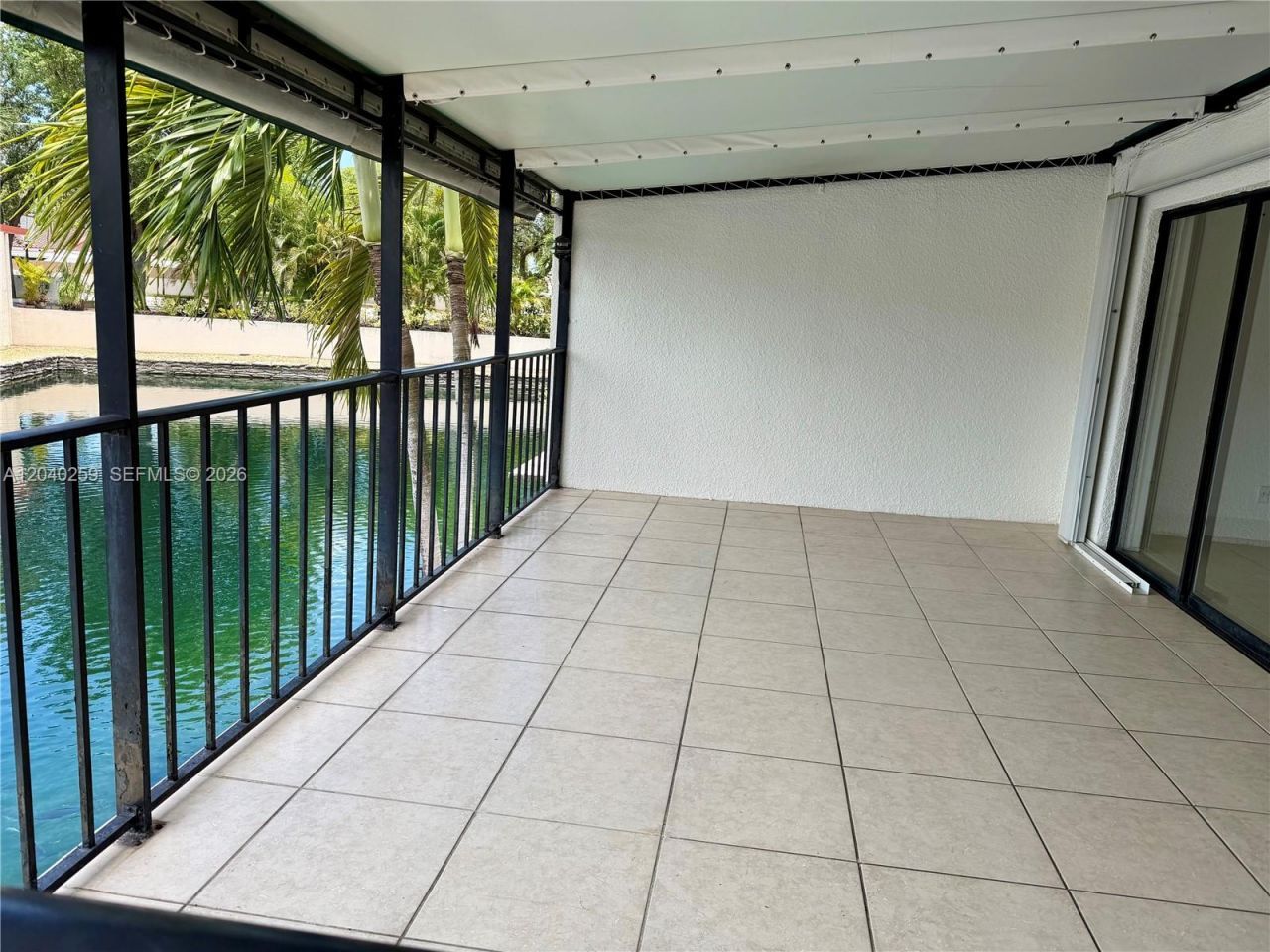 15187 W Loch Isle Dr W , Unit 15187, Miami Lakes, FL 33014 Photo