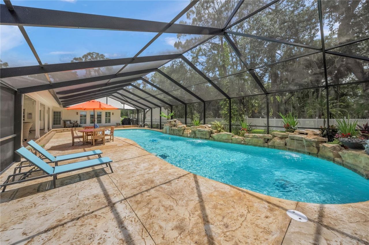2810 Sarasota Golf Club Boulevard, Sarasota, FL 34240 Photo