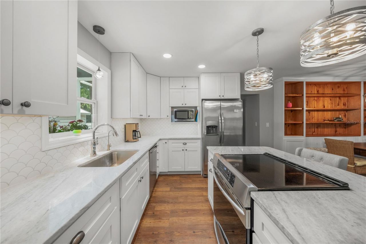 2810 Sarasota Golf Club Boulevard, Sarasota, FL 34240 Photo