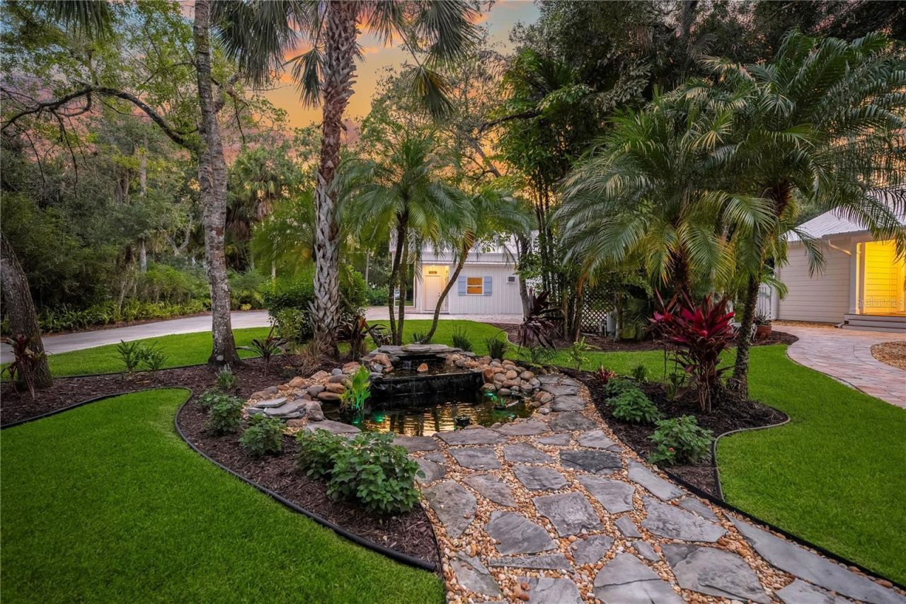 2810 Sarasota Golf Club Boulevard, Sarasota, FL 34240 Photo