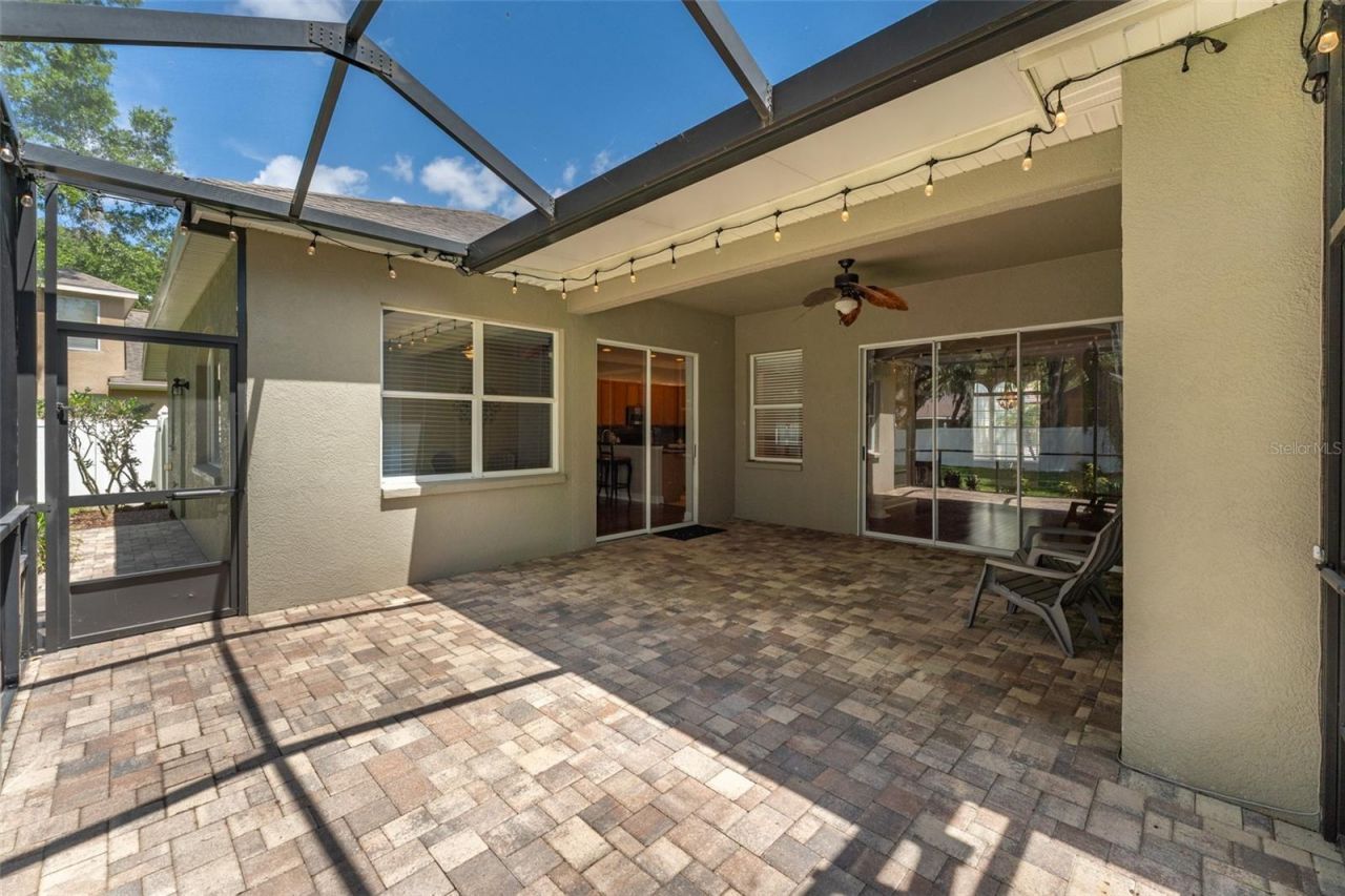 15211 Merlinglen Place , Lithia, FL 33547 Photo