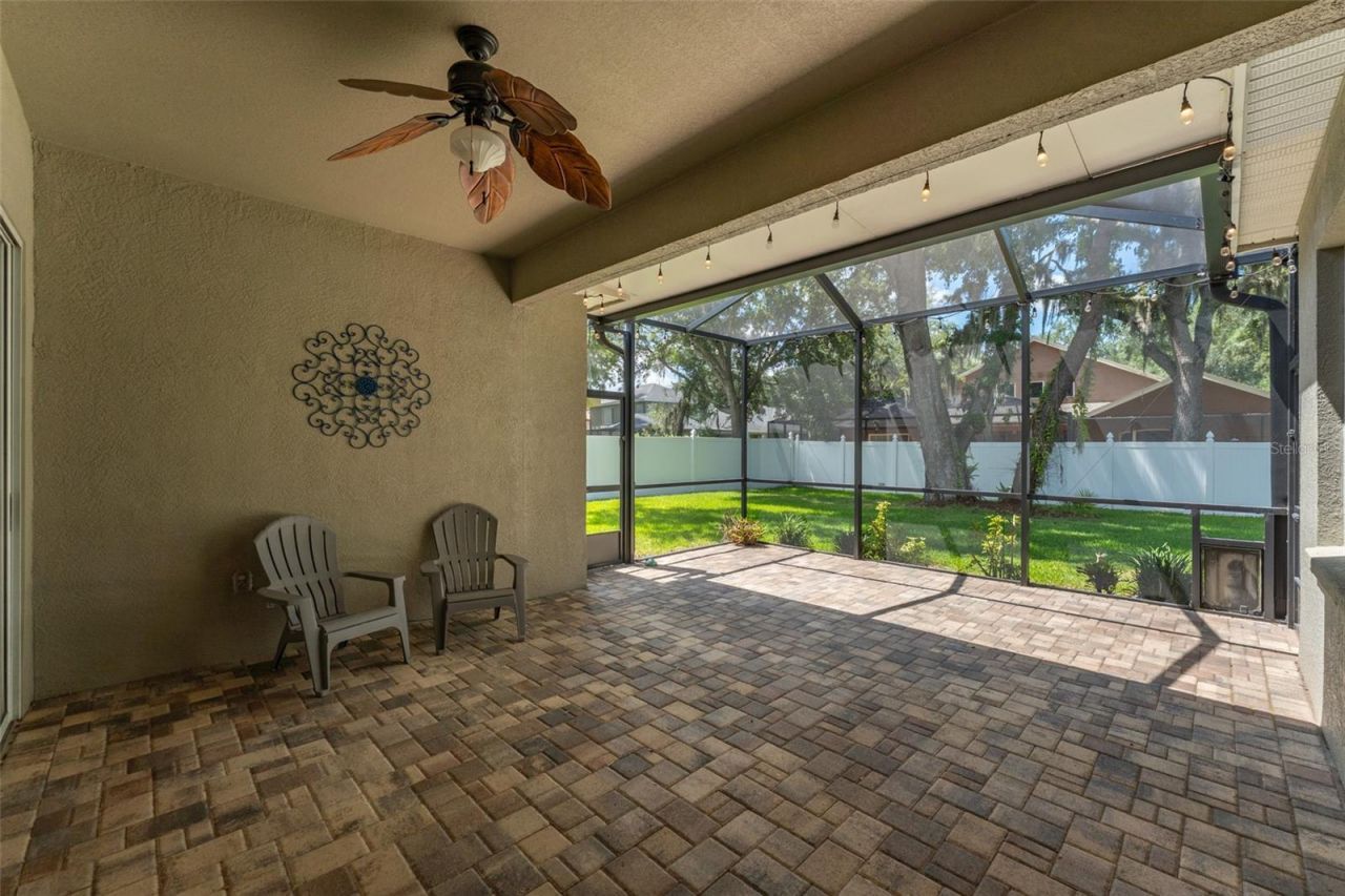 15211 Merlinglen Place , Lithia, FL 33547 Photo