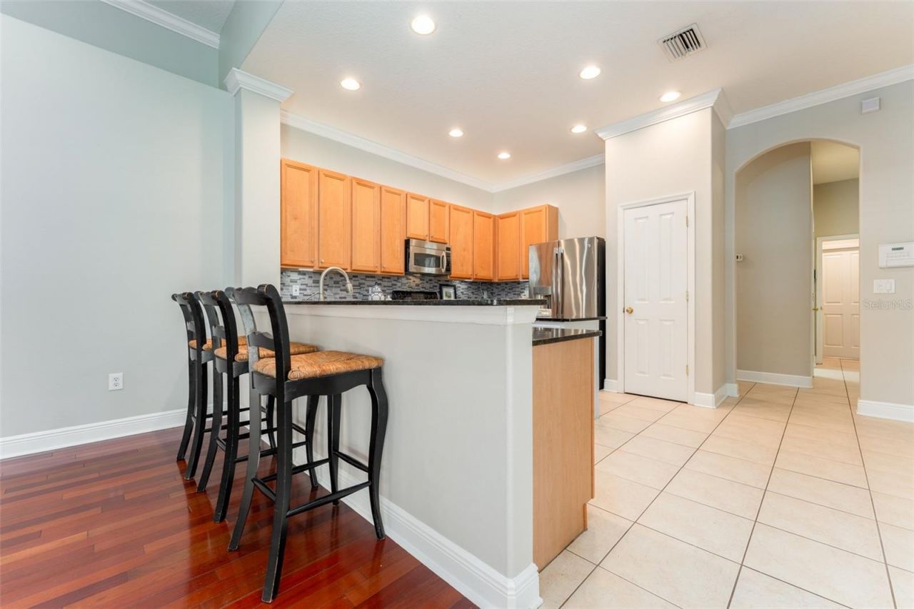 15211 Merlinglen Place , Lithia, FL 33547 Photo