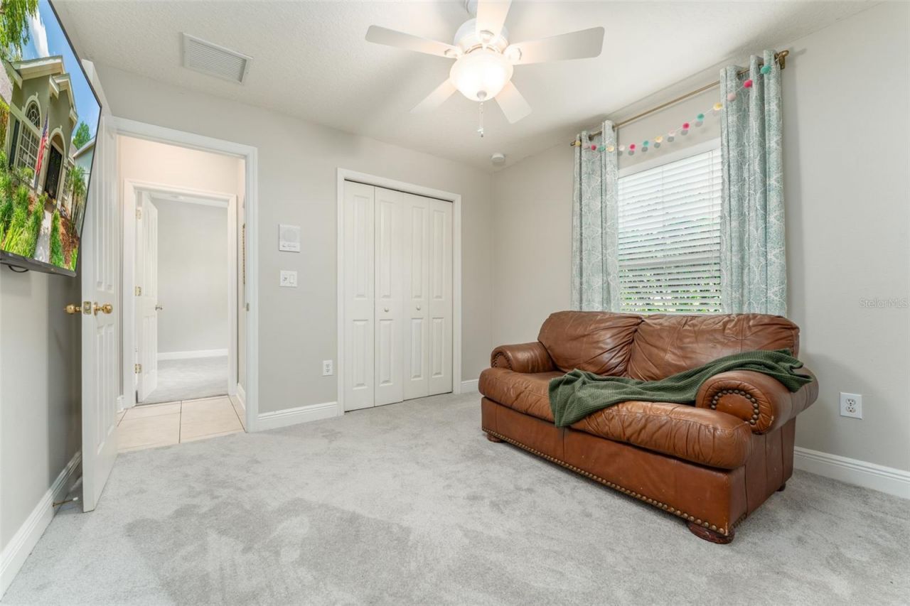 15211 Merlinglen Place , Lithia, FL 33547 Photo