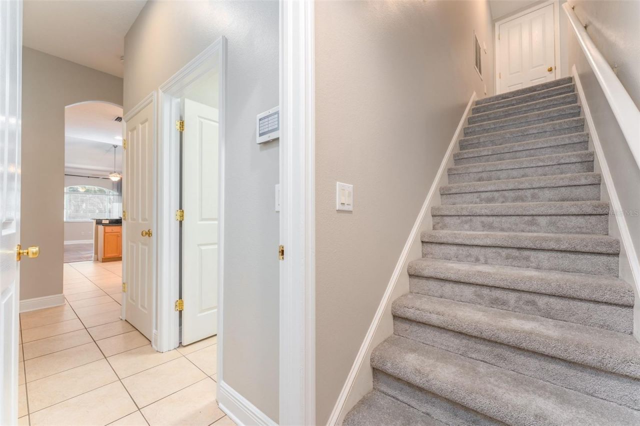 15211 Merlinglen Place , Lithia, FL 33547 Photo