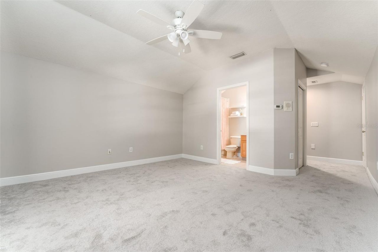 15211 Merlinglen Place , Lithia, FL 33547 Photo