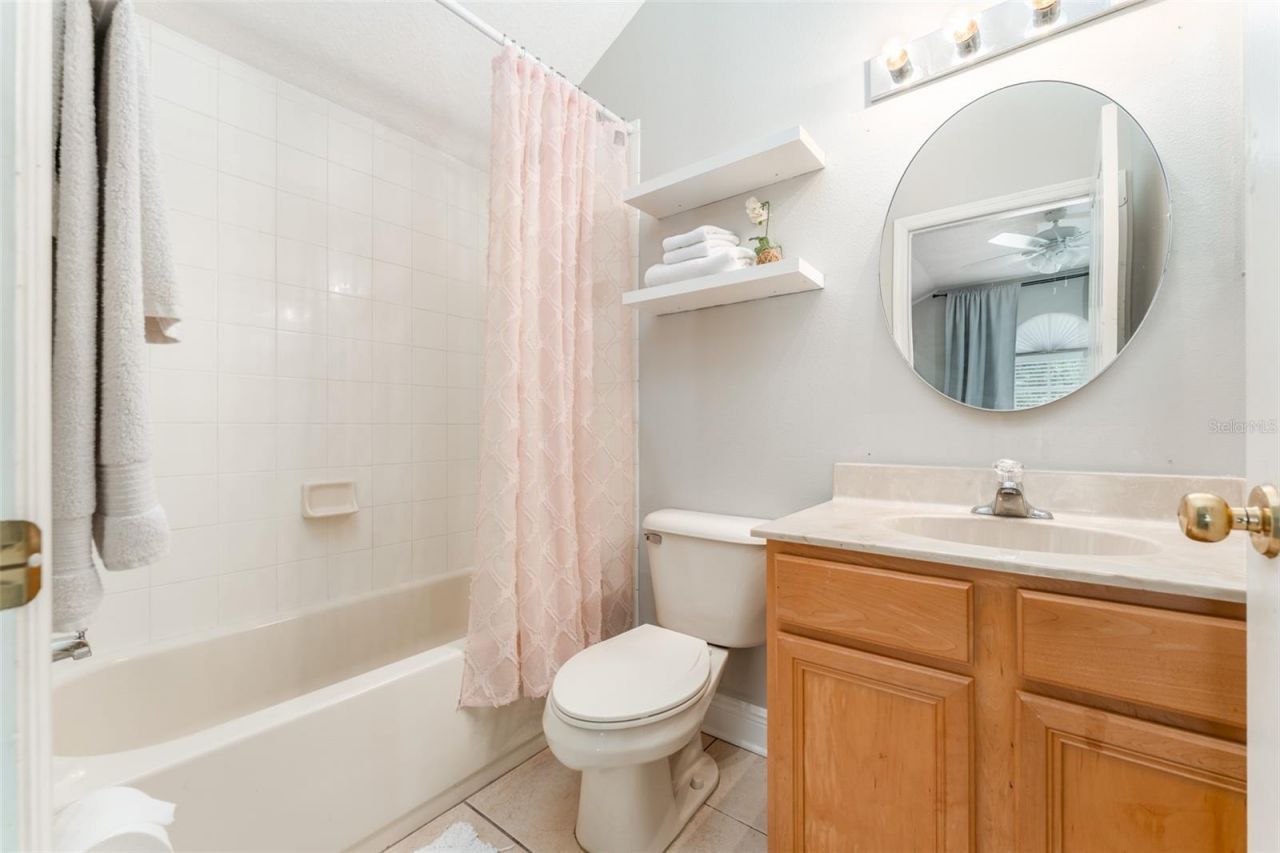 15211 Merlinglen Place , Lithia, FL 33547 Photo
