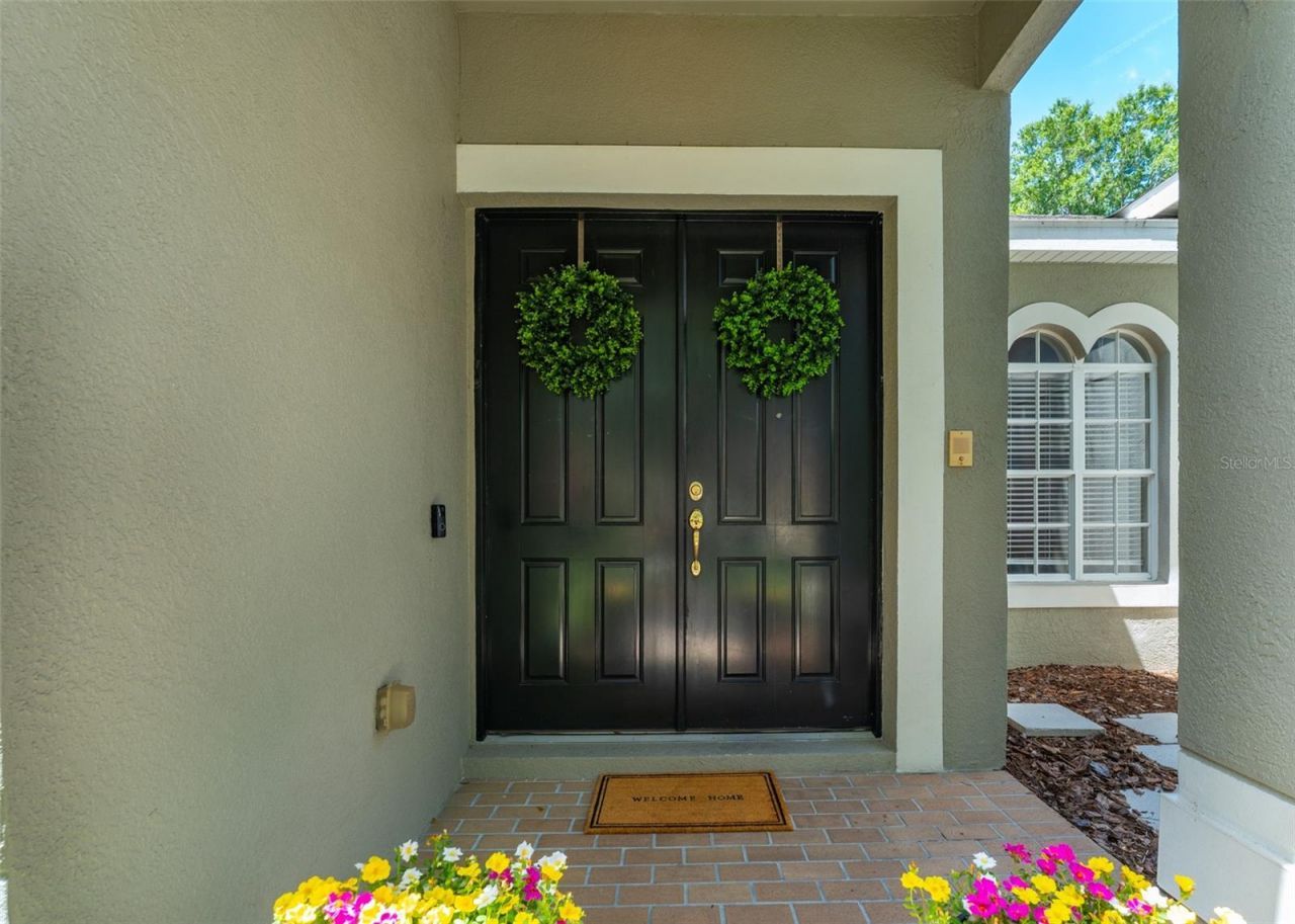 15211 Merlinglen Place , Lithia, FL 33547 Photo