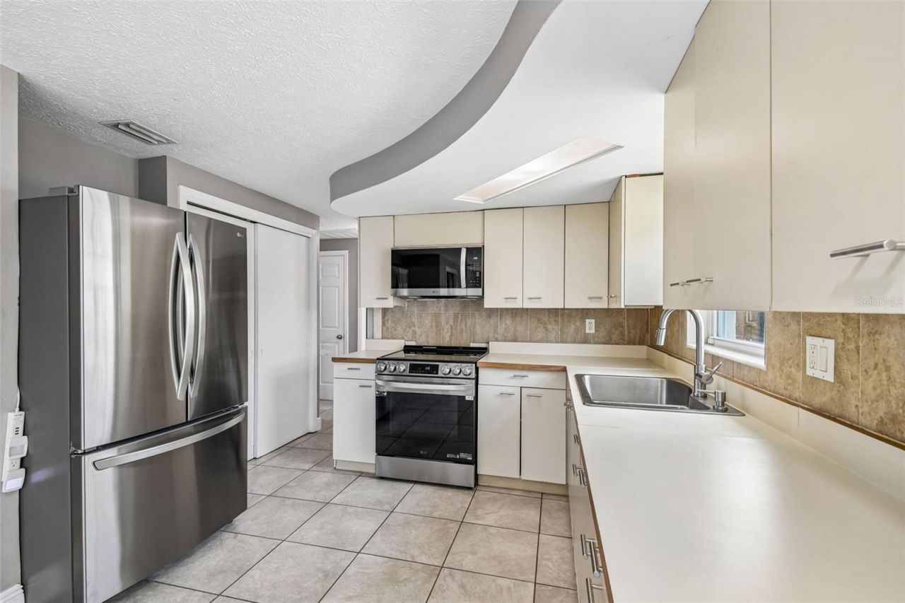 4041 Valencia Drive, New Port Richey, FL 34652 Photo