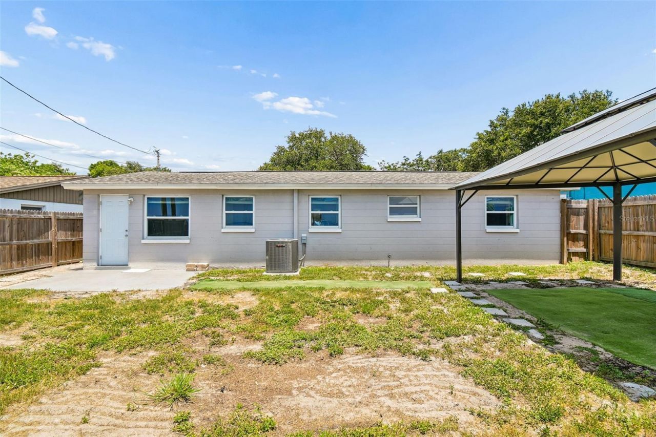 4041 Valencia Drive, New Port Richey, FL 34652 Photo