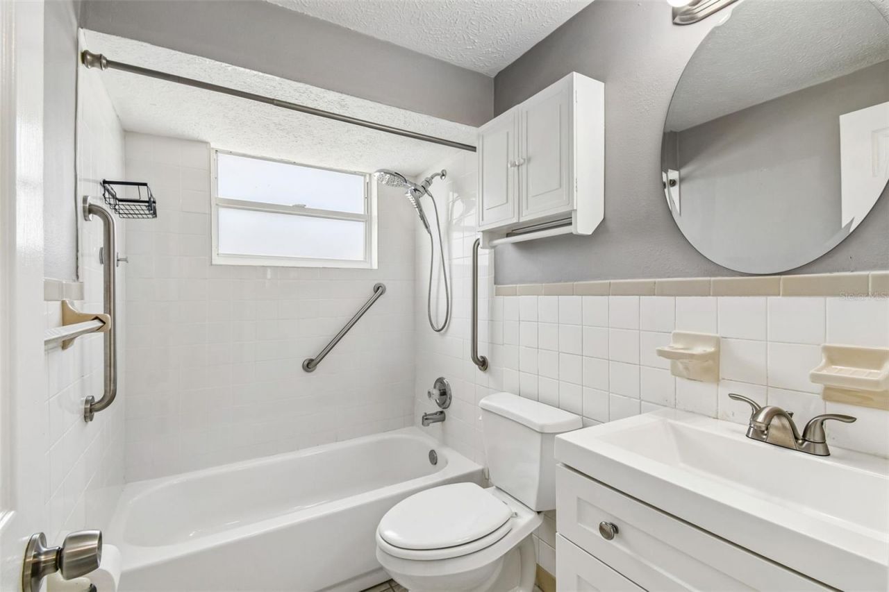 4041 Valencia Drive, New Port Richey, FL 34652 Photo