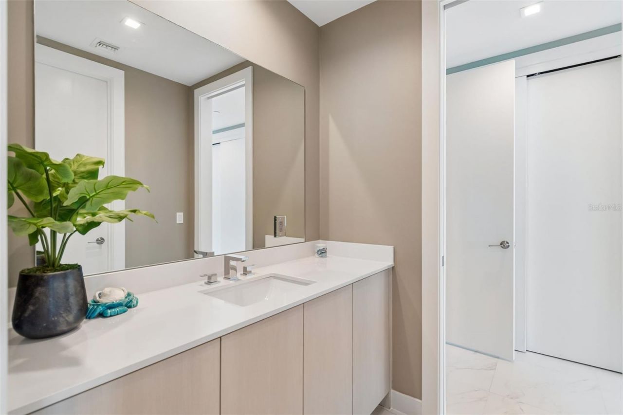 5120 Marina Way, Unit 11003, Tampa, FL 33611 Photo