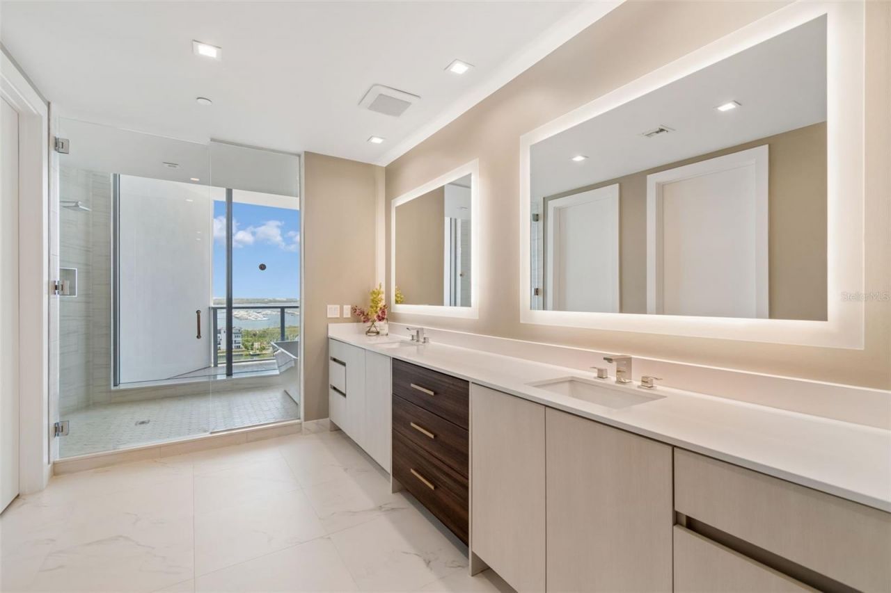 5120 Marina Way, Unit 11003, Tampa, FL 33611 Photo
