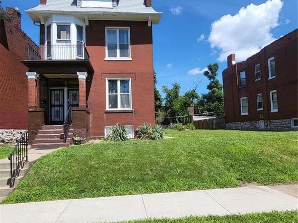 4509 Adelaide Avenue, St Louis, MO 63115