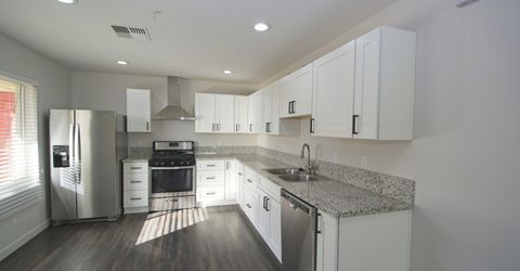 626 Valley Road, Unit 202, Reno, NV 89512 Photo
