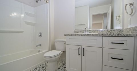 626 Valley Road, Unit 202, Reno, NV 89512 Photo