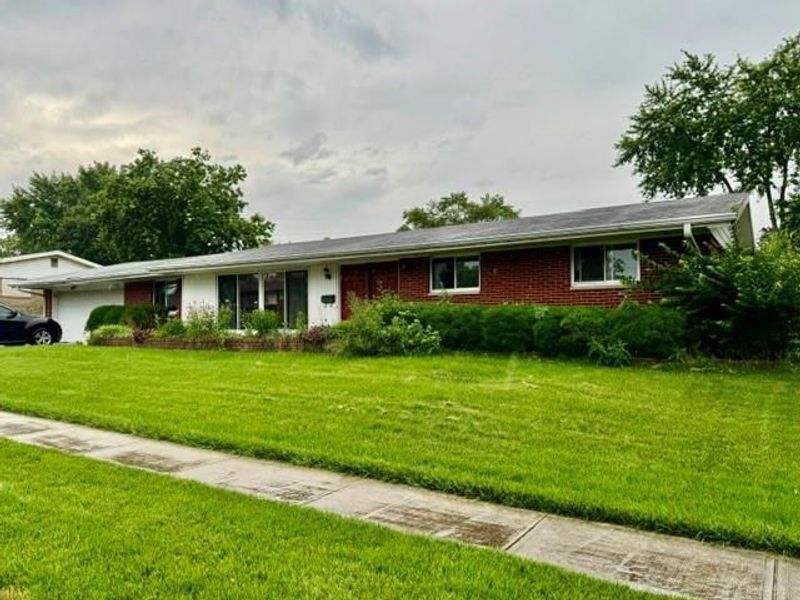 3736 Mandalay Drive, Dayton, OH 45416 Photo 3